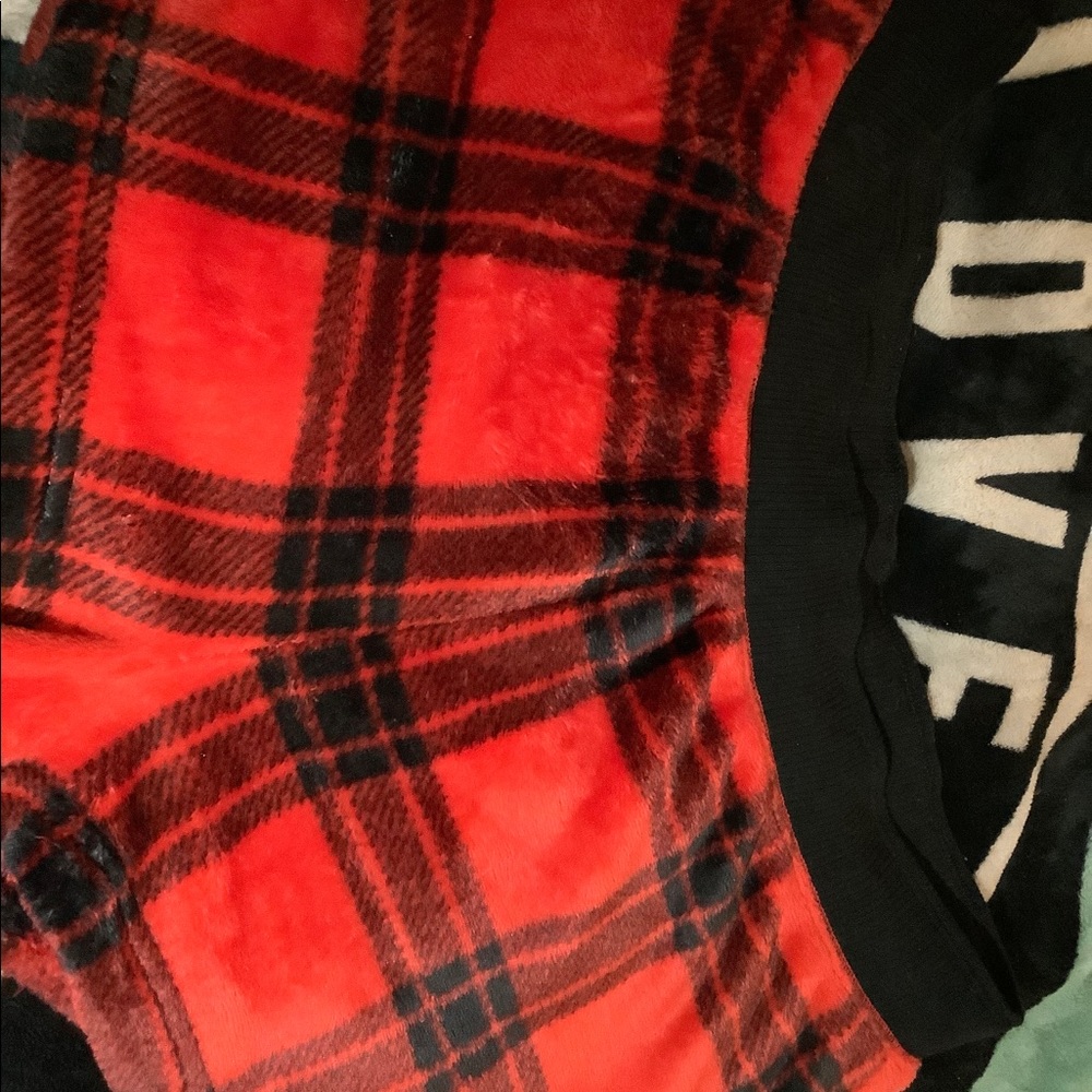 Vs pink Sherpa shorts